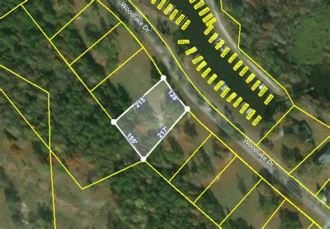 1.00 acres - 13 May 2018 ... 1. the statute acre; Frequently asked questions; Convert between acres and hectares; find acreage from the lengths of sides; ...